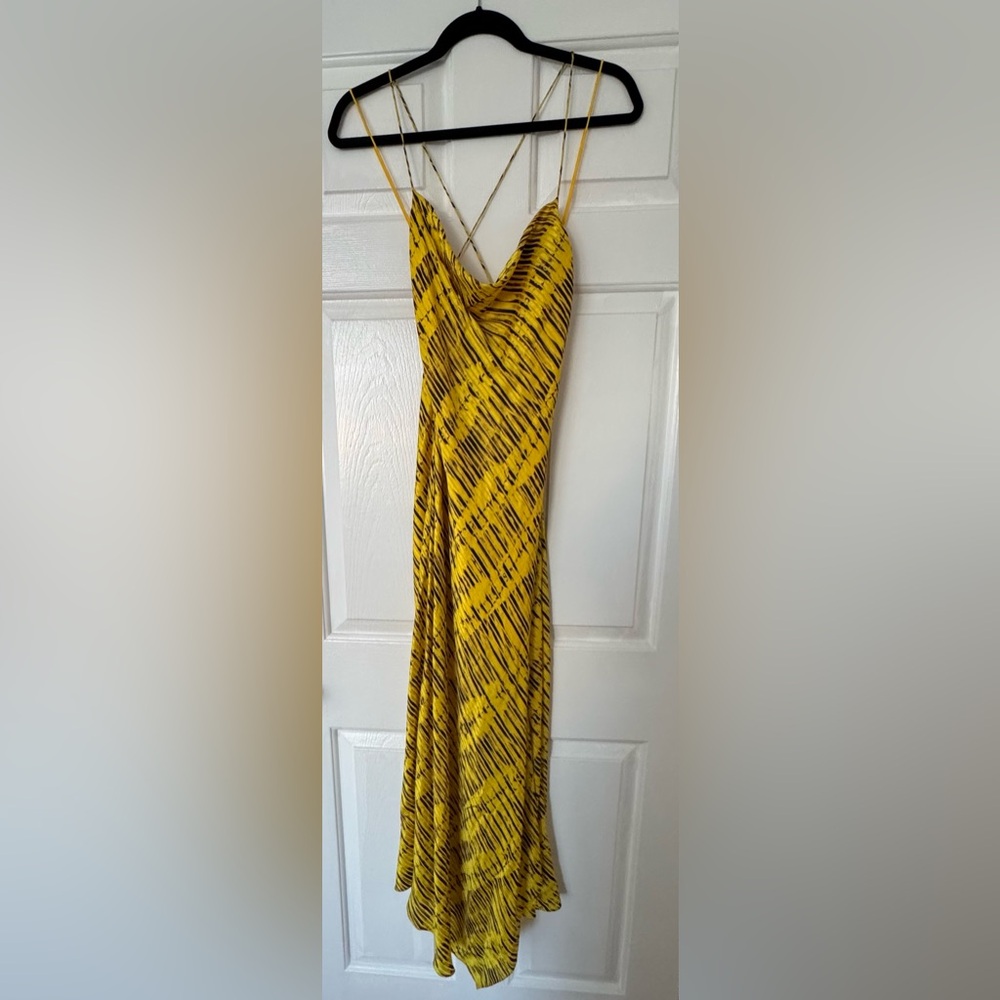 Alice + Olivia Harmony Slip Dress in Sun Drenched Sunbeam Print